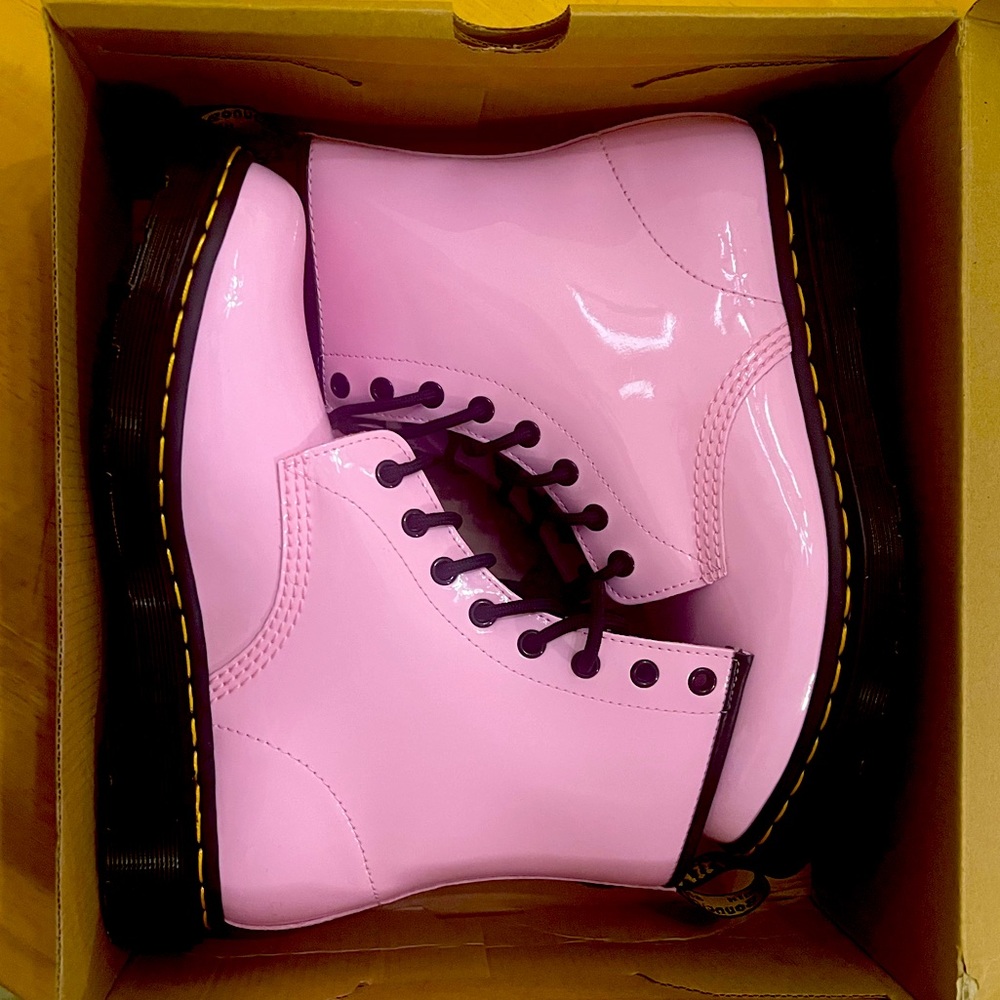 Doc Martens - pale pink